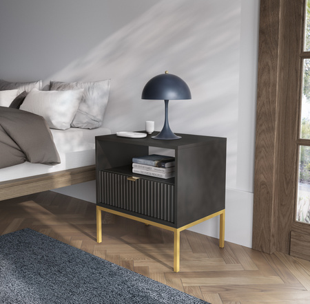 Nachttisch Kioto in Schwarz mit goldenen Füßen