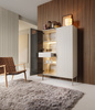 Vitrine Lagos 166 cm hoch, 2D1SZ mit Metallfüßen in Kaschmir + LED