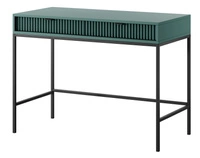 Grüne + schwarze Füße