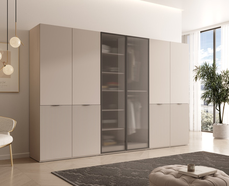 Sechs-türiger Schrank Zen in der Farbe Kaschmir + geriffeltes Glas